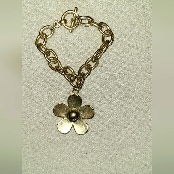 Marc Jacobs Designer Gold Flower Chain link Bracelet - Picture 1 of 2
